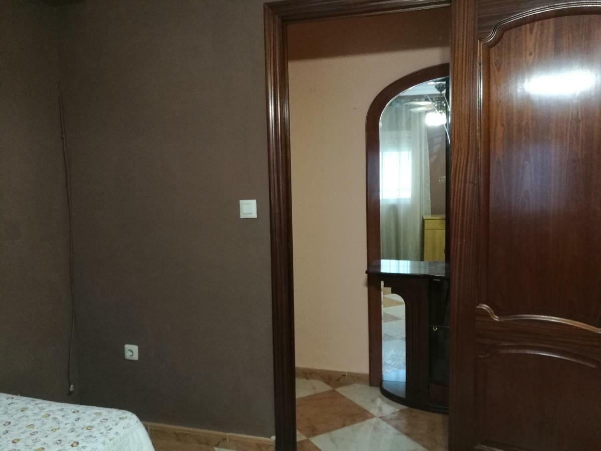 Ferienwohnung Sleepin Triana Sevilla Exterior foto