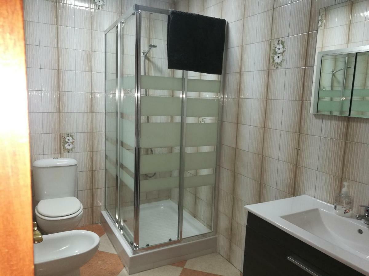 Ferienwohnung Sleepin Triana Sevilla Exterior foto